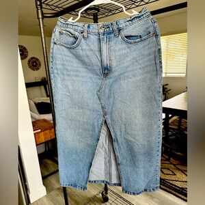 Ambercrombie & Fitch denim skirt size 29/8
